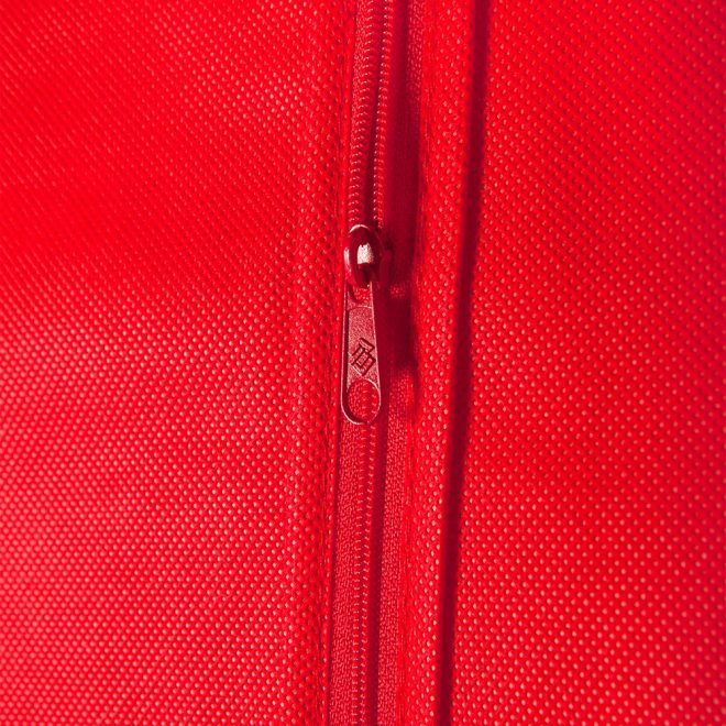 red economy garment bag close up of zipper